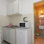 5263b * Tučepi
